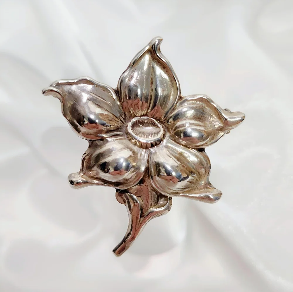 Vintage Sterling Silver LANG Flower Brooch Pin